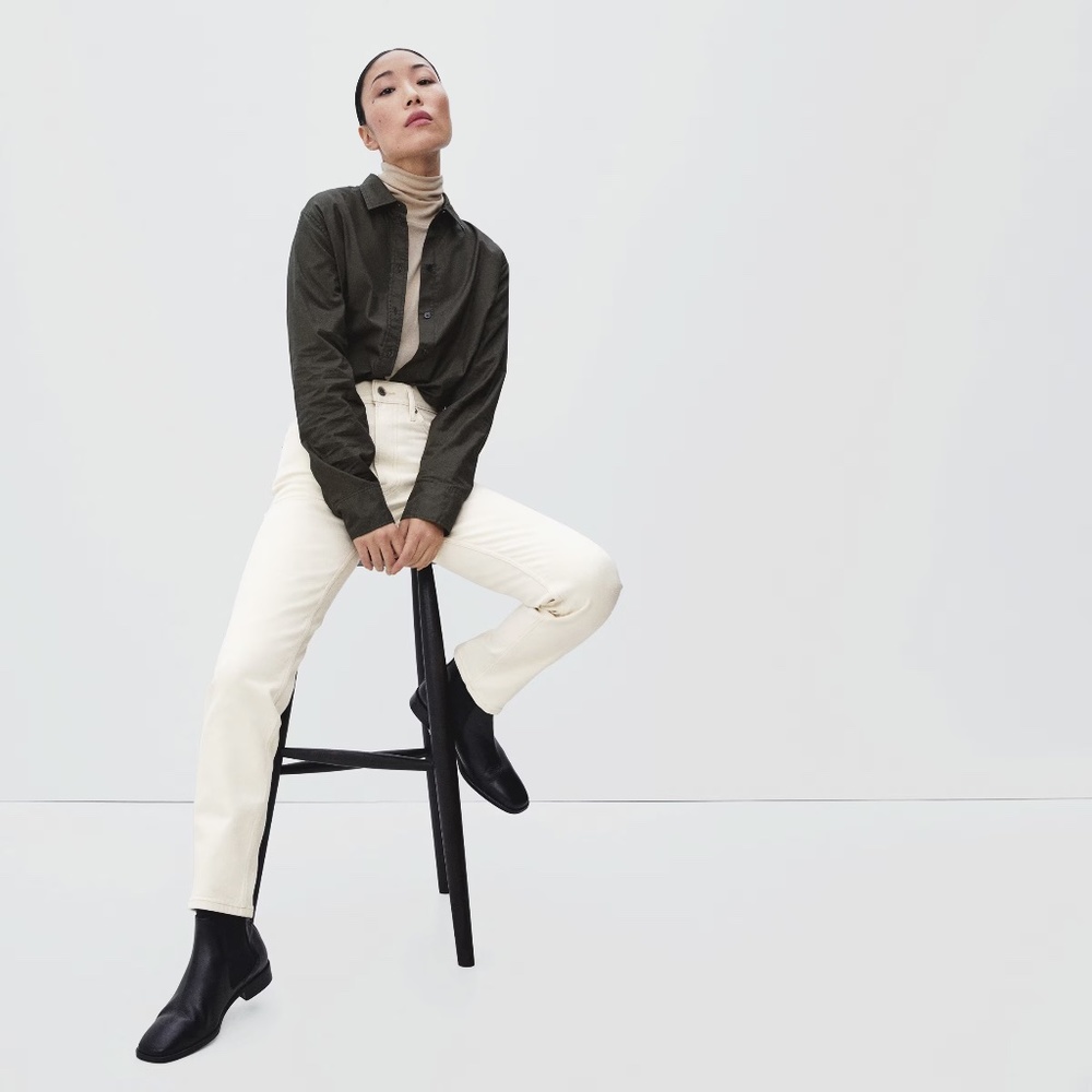 Everlane Original Cheeky Jean in Size 23. New, never worn